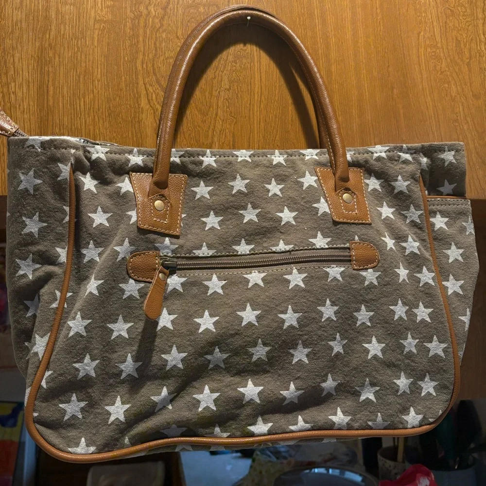 Myra Bag - Picture 2 of 6